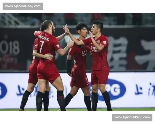 以上港vs鲁能首发阵容为核心的赛前战术解析与焦点对决全景解读